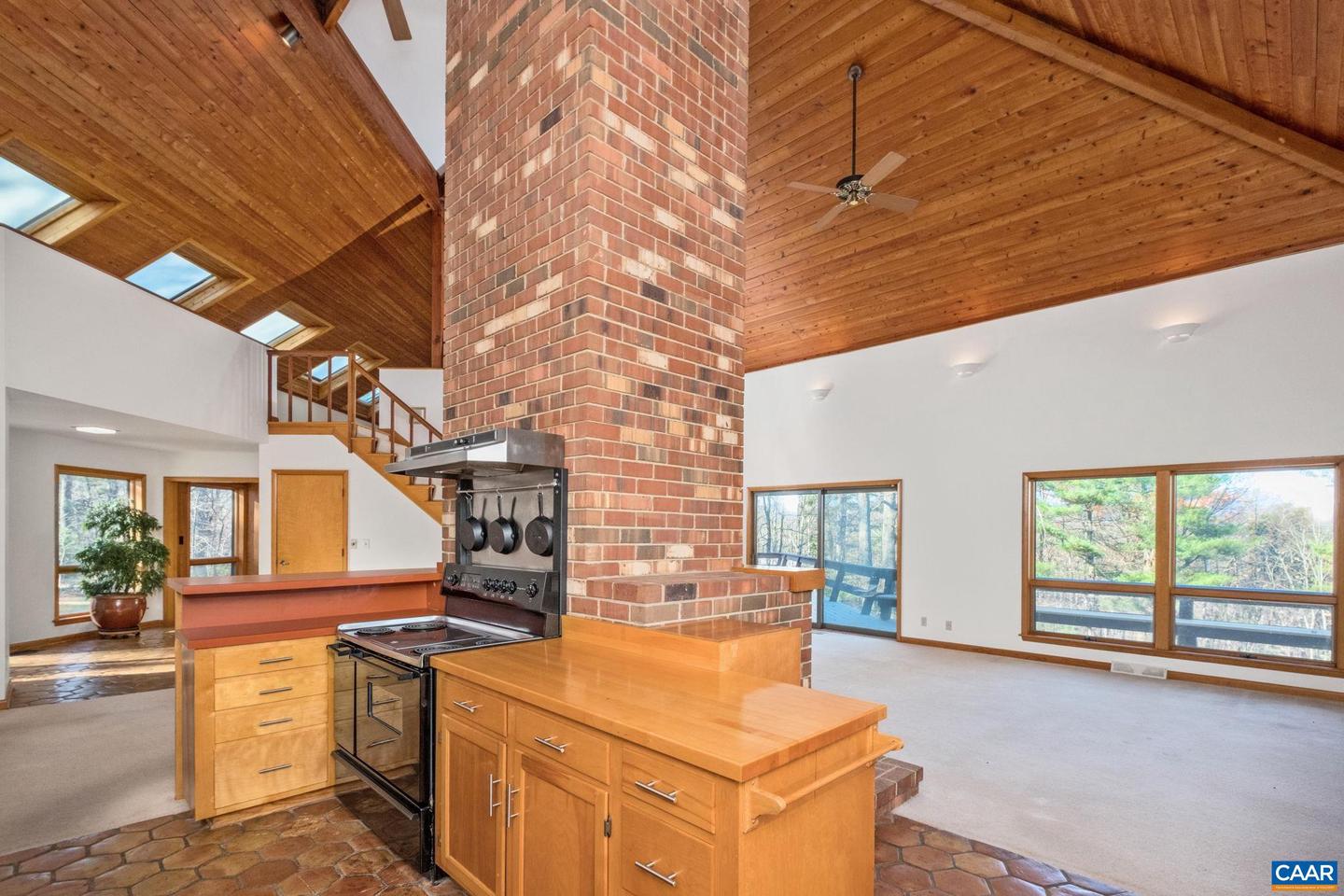 298 COURTHOUSE MOUNTAIN LN, MADISON, Virginia 22727, 3 Bedrooms Bedrooms, ,4 BathroomsBathrooms,Residential,For sale,298 COURTHOUSE MOUNTAIN LN,671261 MLS # 671261