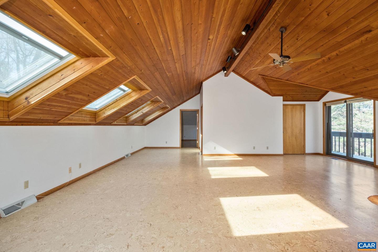 298 COURTHOUSE MOUNTAIN LN, MADISON, Virginia 22727, 3 Bedrooms Bedrooms, ,4 BathroomsBathrooms,Residential,For sale,298 COURTHOUSE MOUNTAIN LN,671261 MLS # 671261