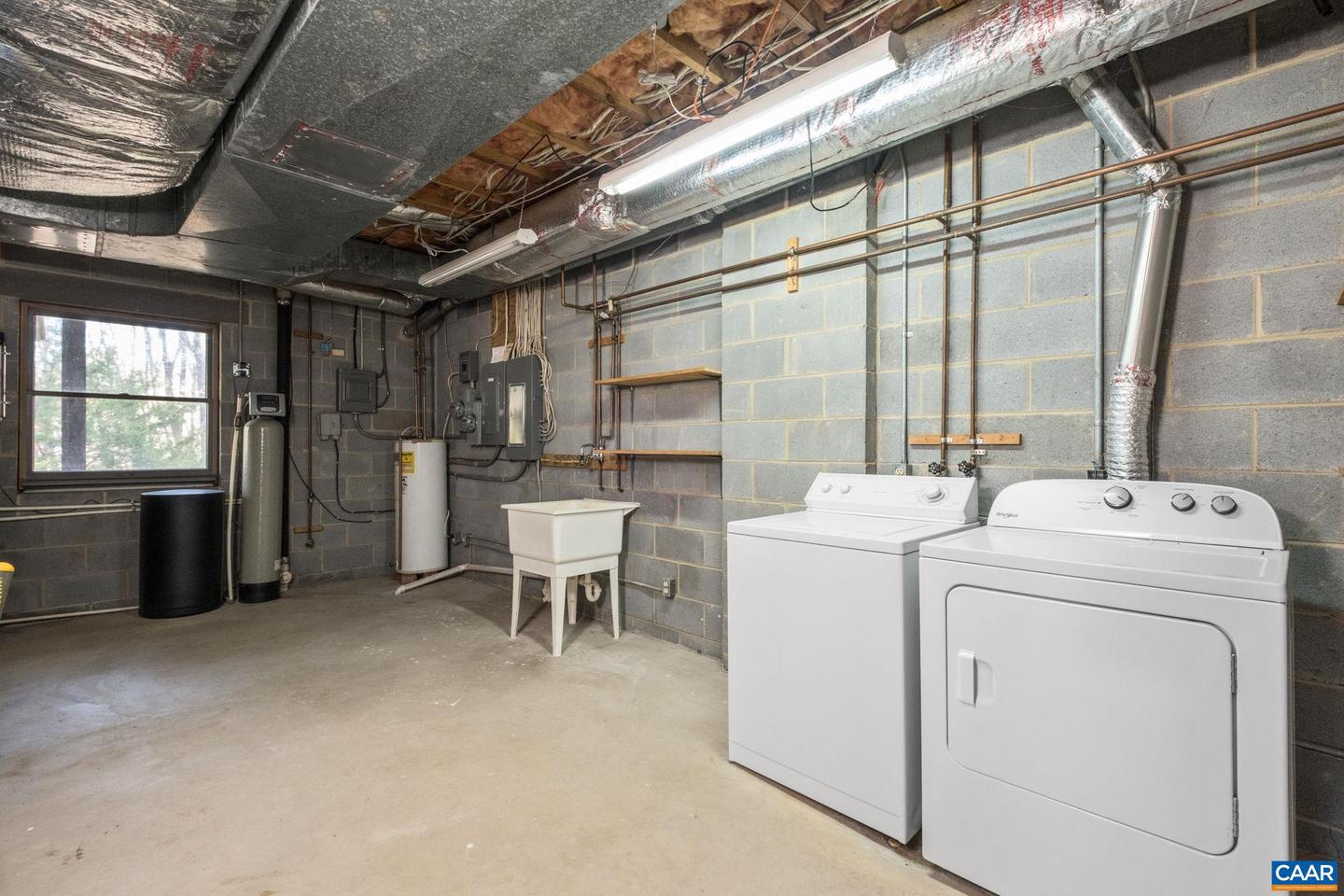 298 COURTHOUSE MOUNTAIN LN, MADISON, Virginia 22727, 3 Bedrooms Bedrooms, ,4 BathroomsBathrooms,Residential,For sale,298 COURTHOUSE MOUNTAIN LN,671261 MLS # 671261