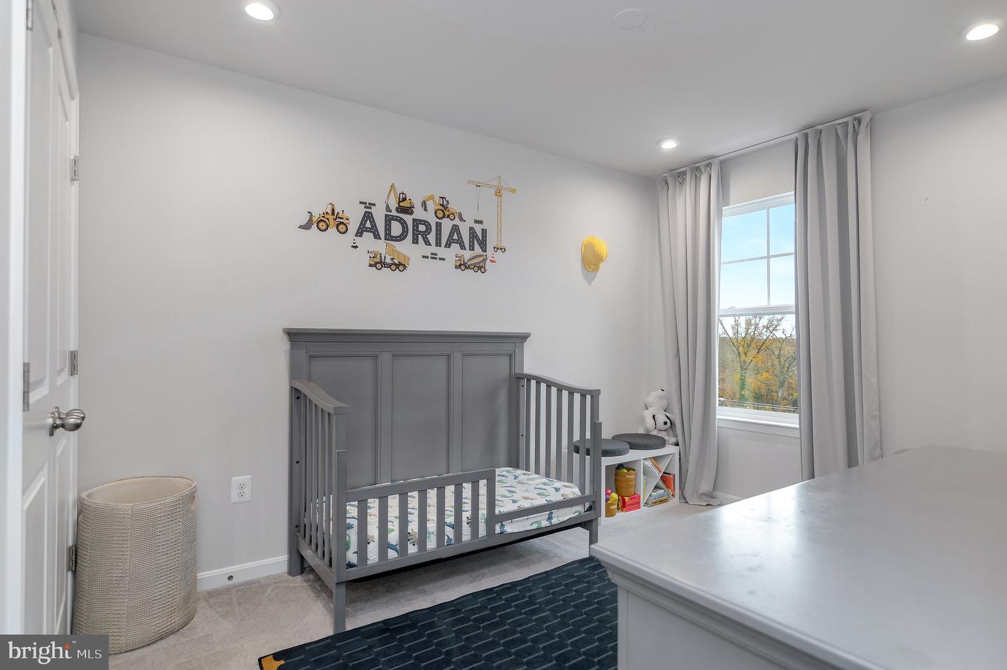 18245 SUMMIT POINTE DR, TRIANGLE, Virginia 22172, 4 Bedrooms Bedrooms, ,3 BathroomsBathrooms,Residential,For sale,18245 SUMMIT POINTE DR,VAPW2108036 MLS # VAPW2108036