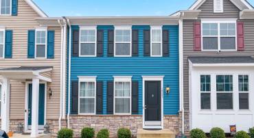 18245 SUMMIT POINTE DR, TRIANGLE, Virginia 22172, 4 Bedrooms Bedrooms, ,3 BathroomsBathrooms,Residential,For sale,18245 SUMMIT POINTE DR,VAPW2108036 MLS # VAPW2108036