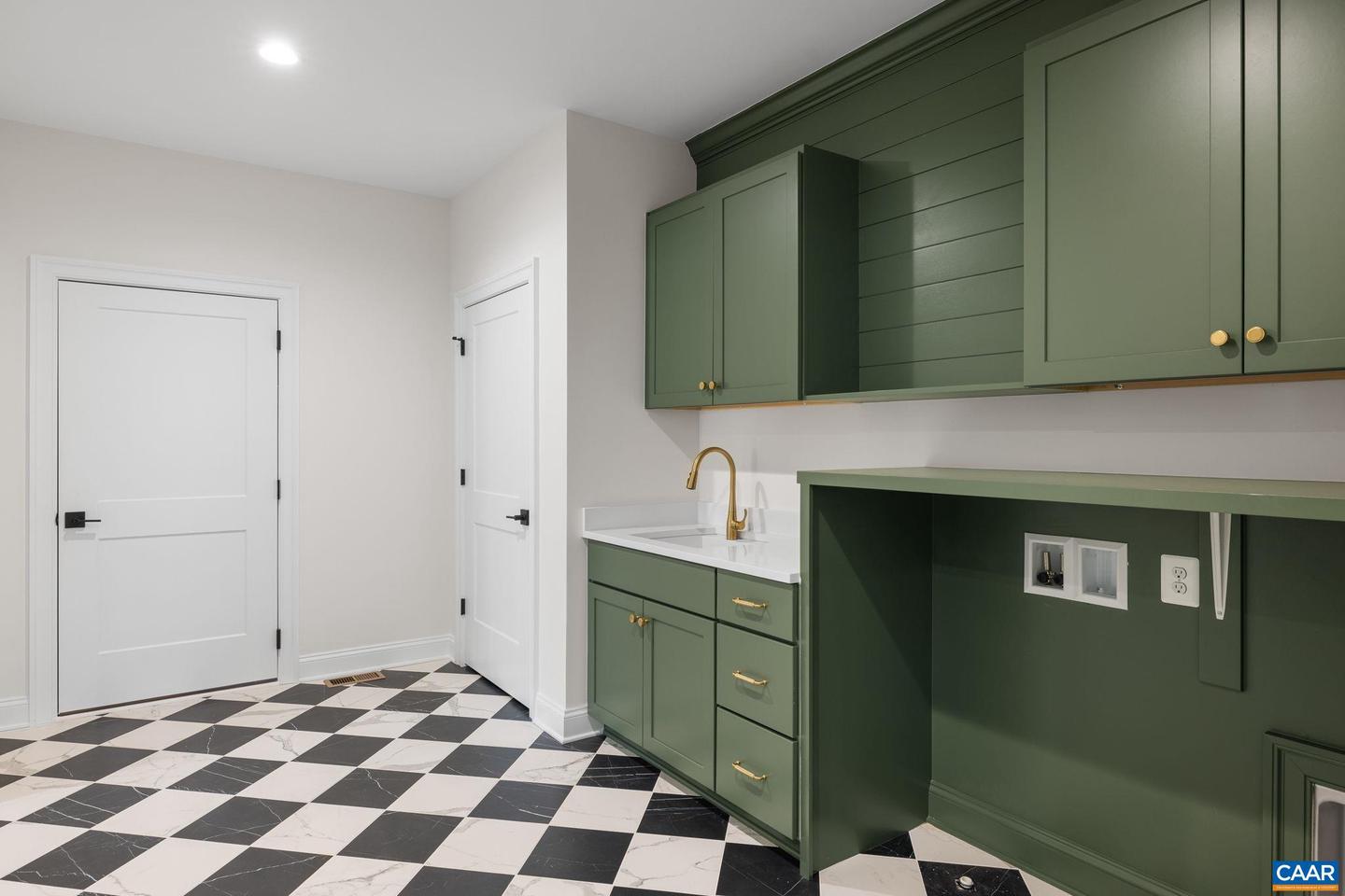 3550 DICK WOODS RD, CHARLOTTESVILLE, Virginia 22903, 5 Bedrooms Bedrooms, ,4 BathroomsBathrooms,Residential,For sale,3550 DICK WOODS RD,671292 MLS # 671292 3550 DICK WOODS RD, CHARLOTTESVILLE, Virginia 22903, 5 Bedrooms Bedrooms, ,4 BathroomsBathrooms,Residential,For sale,3550 DICK WOODS RD,671292 MLS # 671292