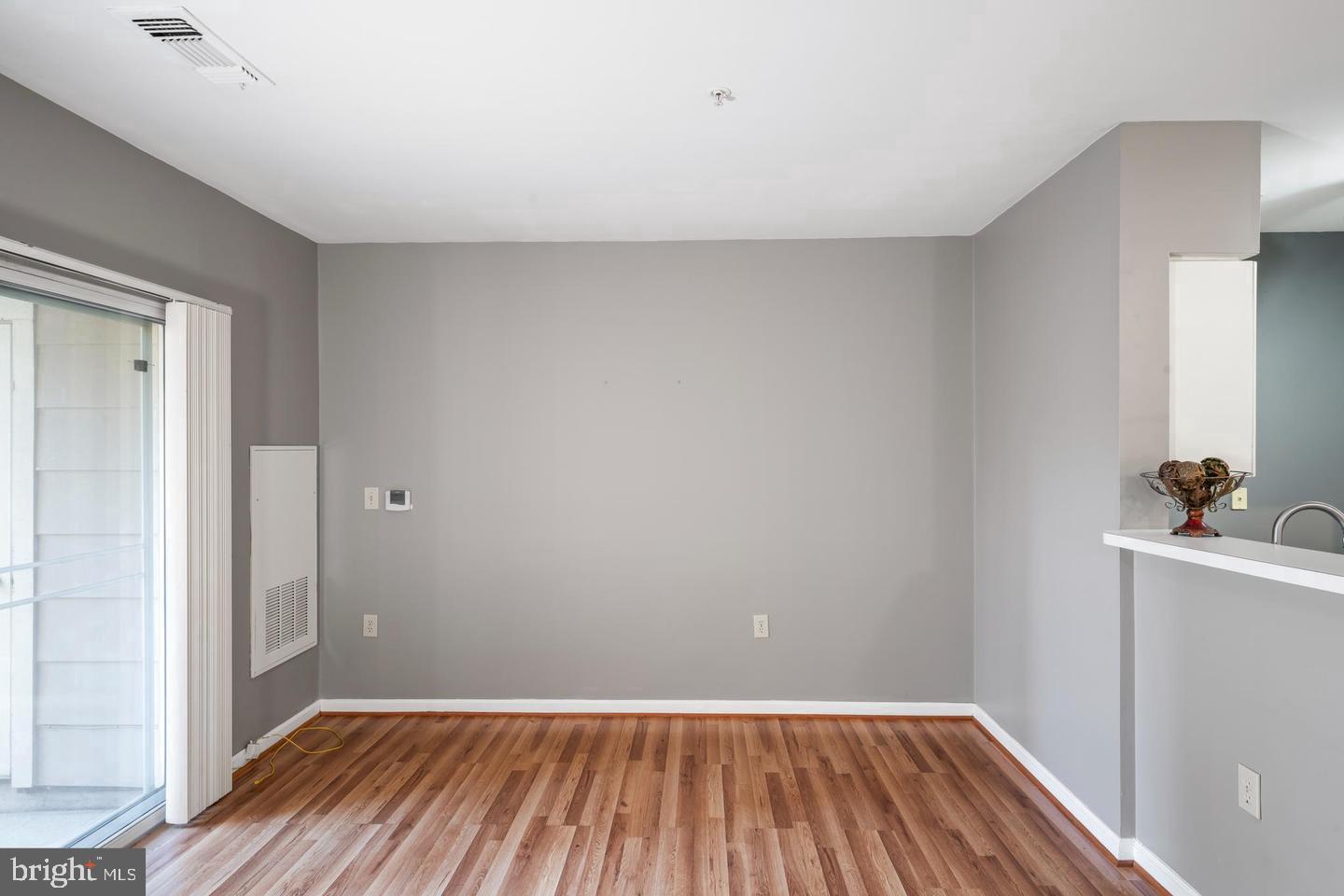 2204 WESTCOURT LN #113, HERNDON, Virginia 20170, 1 Bedroom Bedrooms, ,1 BathroomBathrooms,Residential,For sale,2204 WESTCOURT LN #113,VAFX2279872 MLS # VAFX2279872 2204 WESTCOURT LN #113, HERNDON, Virginia 20170, 1 Bedroom Bedrooms, ,1 BathroomBathrooms,Residential,For sale,2204 WESTCOURT LN #113,VAFX2279872 MLS # VAFX2279872