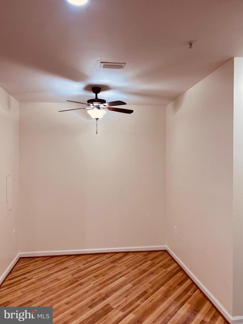 2204 WESTCOURT LN #113, HERNDON, Virginia 20170, 1 Bedroom Bedrooms, ,1 BathroomBathrooms,Residential,For sale,2204 WESTCOURT LN #113,VAFX2279872 MLS # VAFX2279872 2204 WESTCOURT LN #113, HERNDON, Virginia 20170, 1 Bedroom Bedrooms, ,1 BathroomBathrooms,Residential,For sale,2204 WESTCOURT LN #113,VAFX2279872 MLS # VAFX2279872