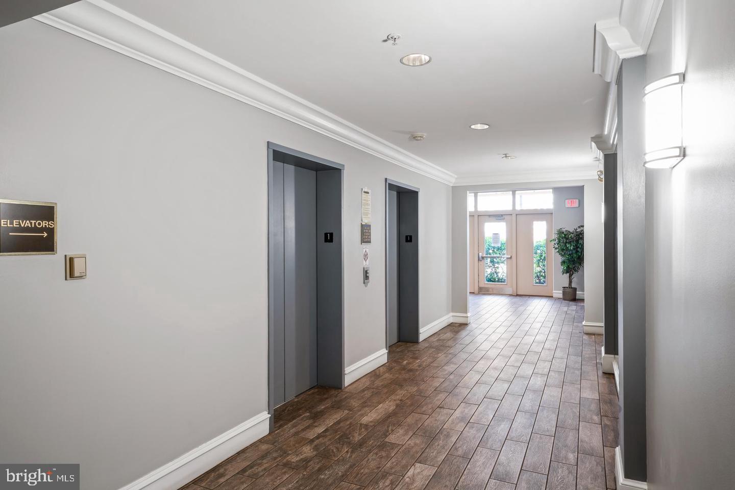 2204 WESTCOURT LN #113, HERNDON, Virginia 20170, 1 Bedroom Bedrooms, ,1 BathroomBathrooms,Residential,For sale,2204 WESTCOURT LN #113,VAFX2279872 MLS # VAFX2279872 2204 WESTCOURT LN #113, HERNDON, Virginia 20170, 1 Bedroom Bedrooms, ,1 BathroomBathrooms,Residential,For sale,2204 WESTCOURT LN #113,VAFX2279872 MLS # VAFX2279872