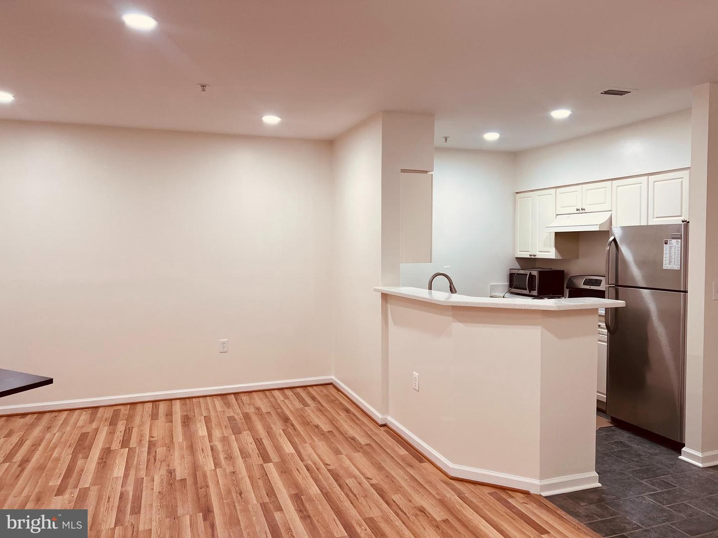 2204 WESTCOURT LN #113, HERNDON, Virginia 20170, 1 Bedroom Bedrooms, ,1 BathroomBathrooms,Residential,For sale,2204 WESTCOURT LN #113,VAFX2279872 MLS # VAFX2279872 2204 WESTCOURT LN #113, HERNDON, Virginia 20170, 1 Bedroom Bedrooms, ,1 BathroomBathrooms,Residential,For sale,2204 WESTCOURT LN #113,VAFX2279872 MLS # VAFX2279872