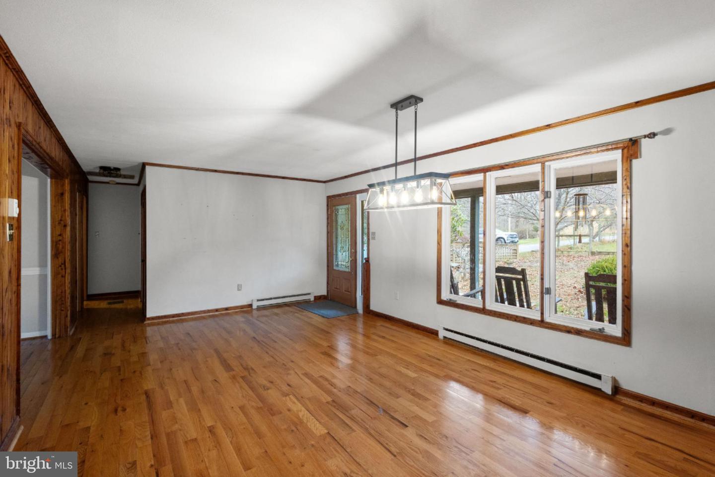 161 BELL HOLLOW LN, BLUEMONT, Virginia 20135, 5 Bedrooms Bedrooms, ,3 BathroomsBathrooms,Residential,For sale,161 BELL HOLLOW LN,VACL2006238 MLS # VACL2006238