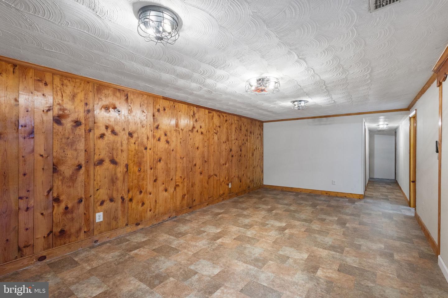 161 BELL HOLLOW LN, BLUEMONT, Virginia 20135, 5 Bedrooms Bedrooms, ,3 BathroomsBathrooms,Residential,For sale,161 BELL HOLLOW LN,VACL2006238 MLS # VACL2006238