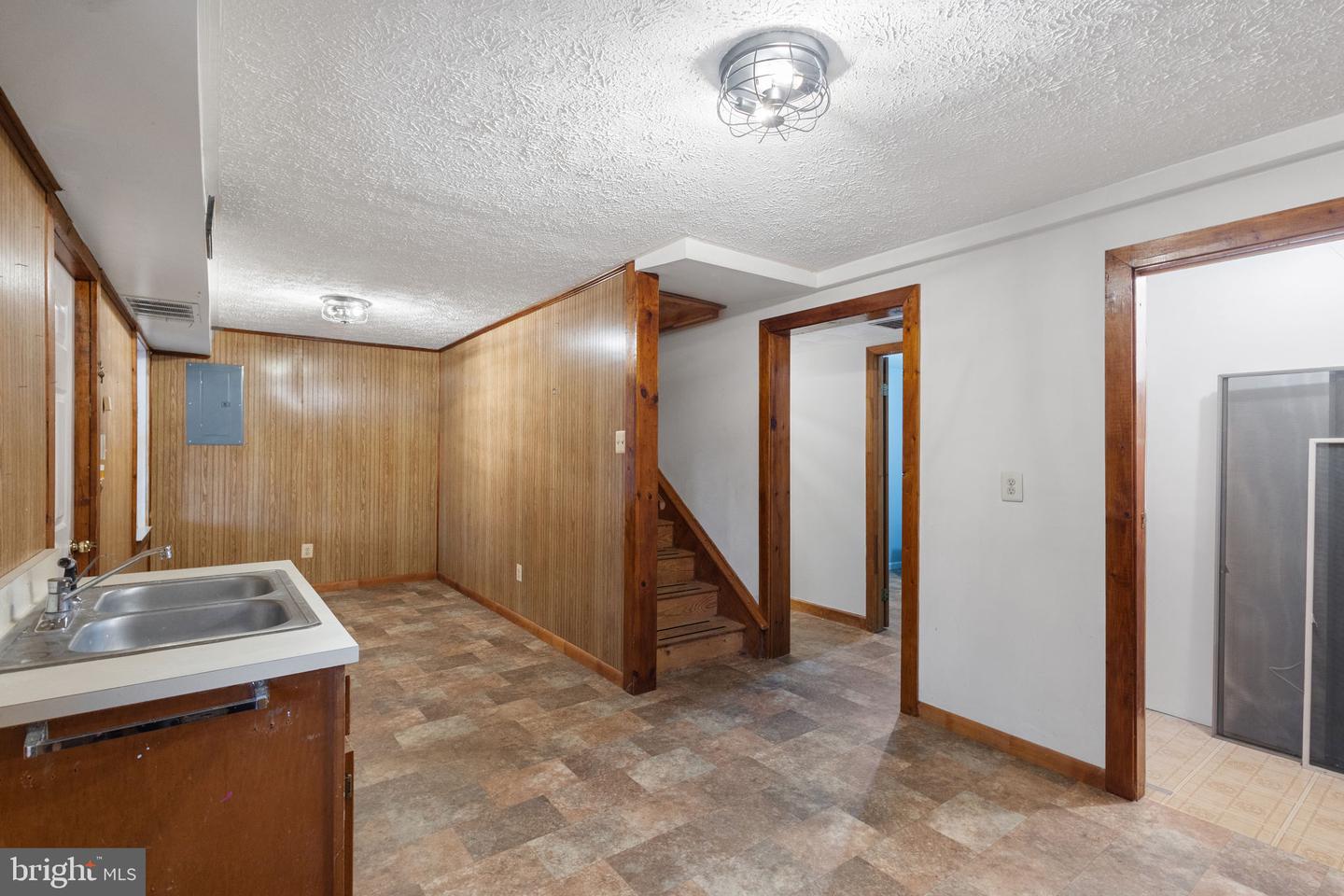 161 BELL HOLLOW LN, BLUEMONT, Virginia 20135, 5 Bedrooms Bedrooms, ,3 BathroomsBathrooms,Residential,For sale,161 BELL HOLLOW LN,VACL2006238 MLS # VACL2006238