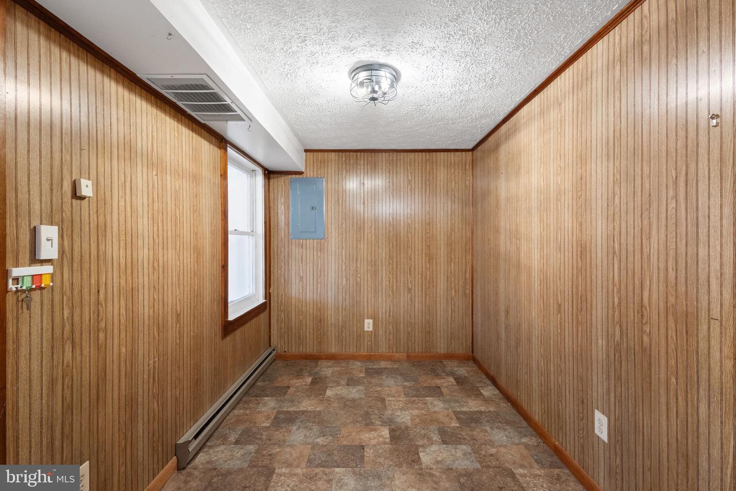 161 BELL HOLLOW LN, BLUEMONT, Virginia 20135, 5 Bedrooms Bedrooms, ,3 BathroomsBathrooms,Residential,For sale,161 BELL HOLLOW LN,VACL2006238 MLS # VACL2006238