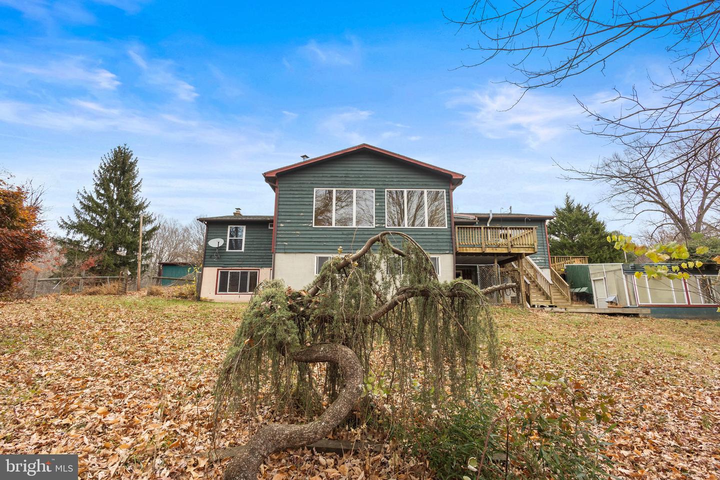 161 BELL HOLLOW LN, BLUEMONT, Virginia 20135, 5 Bedrooms Bedrooms, ,3 BathroomsBathrooms,Residential,For sale,161 BELL HOLLOW LN,VACL2006238 MLS # VACL2006238