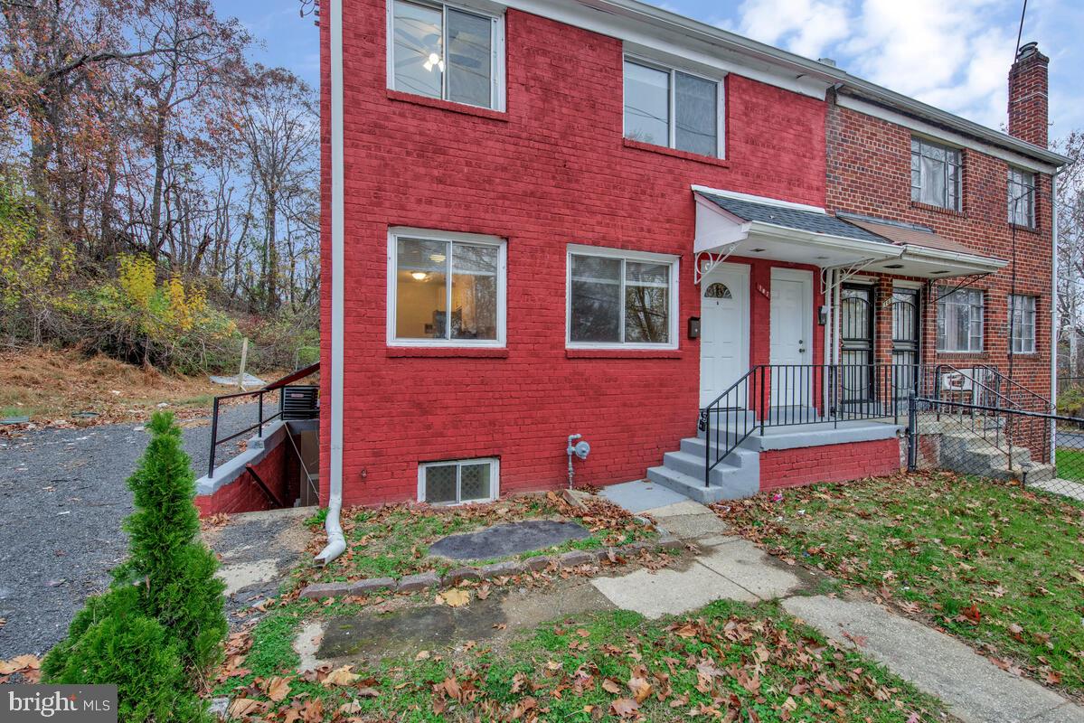 107 JOLIET ST SW, WASHINGTON, District Of Columbia 20032, 3 Bedrooms Bedrooms, ,3 BathroomsBathrooms,Residential,For sale,107 JOLIET ST SW,DCDC2232382 MLS # DCDC2232382