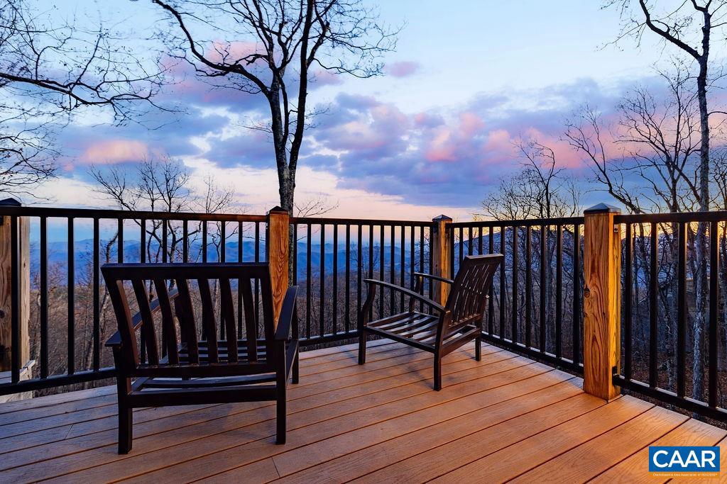 293 WHITE OAK DR, WINTERGREEN RESORT, Virginia 22967, 5 Bedrooms Bedrooms, ,3 BathroomsBathrooms,Residential,For sale,293 WHITE OAK DR,671305 MLS # 671305 293 WHITE OAK DR, WINTERGREEN RESORT, Virginia 22967, 5 Bedrooms Bedrooms, ,3 BathroomsBathrooms,Residential,For sale,293 WHITE OAK DR,671305 MLS # 671305