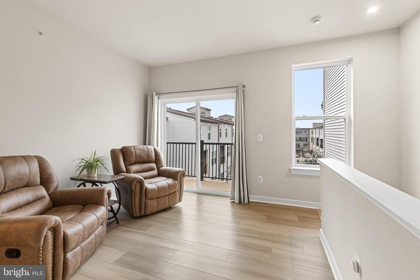 43769 TRANSIT SQ, ASHBURN, Virginia 20147, 3 Bedrooms Bedrooms, ,2 BathroomsBathrooms,Residential,For sale,43769 TRANSIT SQ,VALO2111418 MLS # VALO2111418 43769 TRANSIT SQ, ASHBURN, Virginia 20147, 3 Bedrooms Bedrooms, ,2 BathroomsBathrooms,Residential,For sale,43769 TRANSIT SQ,VALO2111418 MLS # VALO2111418