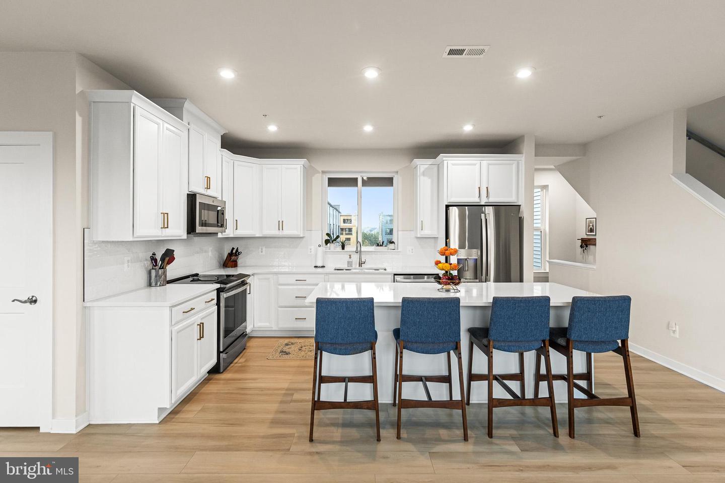 43769 TRANSIT SQ, ASHBURN, Virginia 20147, 3 Bedrooms Bedrooms, ,2 BathroomsBathrooms,Residential,For sale,43769 TRANSIT SQ,VALO2111418 MLS # VALO2111418 43769 TRANSIT SQ, ASHBURN, Virginia 20147, 3 Bedrooms Bedrooms, ,2 BathroomsBathrooms,Residential,For sale,43769 TRANSIT SQ,VALO2111418 MLS # VALO2111418