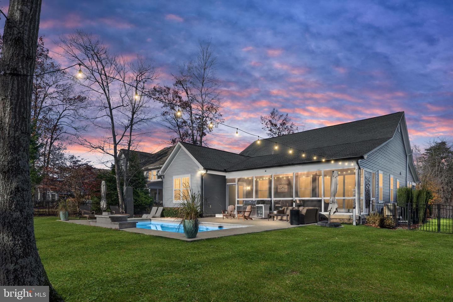 10908 CHATHAM RIDGE WAY, SPOTSYLVANIA, Virginia 22551, 4 Bedrooms Bedrooms, 8 Rooms Rooms,3 BathroomsBathrooms,Residential,For sale,10908 CHATHAM RIDGE WAY,VASP2037720 MLS # VASP2037720