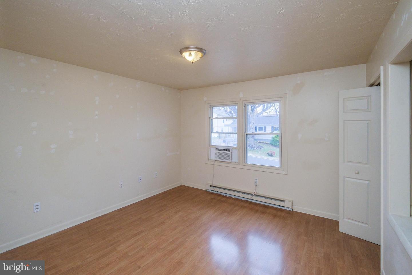 1330 MONROE AVE, FRONT ROYAL, Virginia 22630, 2 Bedrooms Bedrooms, ,1 BathroomBathrooms,Residential,For sale,1330 MONROE AVE,VAWR2012816 MLS # VAWR2012816 1330 MONROE AVE, FRONT ROYAL, Virginia 22630, 2 Bedrooms Bedrooms, ,1 BathroomBathrooms,Residential,For sale,1330 MONROE AVE,VAWR2012816 MLS # VAWR2012816