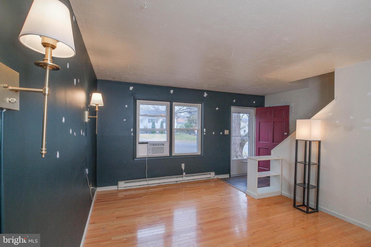 1330 MONROE AVE, FRONT ROYAL, Virginia 22630, 2 Bedrooms Bedrooms, ,1 BathroomBathrooms,Residential,For sale,1330 MONROE AVE,VAWR2012816 MLS # VAWR2012816 1330 MONROE AVE, FRONT ROYAL, Virginia 22630, 2 Bedrooms Bedrooms, ,1 BathroomBathrooms,Residential,For sale,1330 MONROE AVE,VAWR2012816 MLS # VAWR2012816