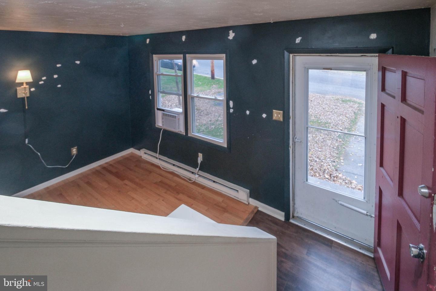 1330 MONROE AVE, FRONT ROYAL, Virginia 22630, 2 Bedrooms Bedrooms, ,1 BathroomBathrooms,Residential,For sale,1330 MONROE AVE,VAWR2012816 MLS # VAWR2012816 1330 MONROE AVE, FRONT ROYAL, Virginia 22630, 2 Bedrooms Bedrooms, ,1 BathroomBathrooms,Residential,For sale,1330 MONROE AVE,VAWR2012816 MLS # VAWR2012816