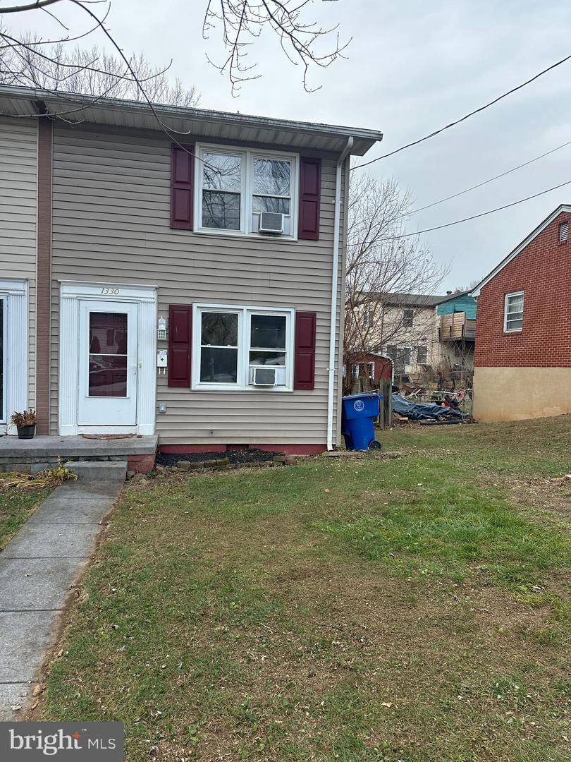 1330 MONROE AVE, FRONT ROYAL, Virginia 22630, 2 Bedrooms Bedrooms, ,1 BathroomBathrooms,Residential,For sale,1330 MONROE AVE,VAWR2012816 MLS # VAWR2012816 1330 MONROE AVE, FRONT ROYAL, Virginia 22630, 2 Bedrooms Bedrooms, ,1 BathroomBathrooms,Residential,For sale,1330 MONROE AVE,VAWR2012816 MLS # VAWR2012816