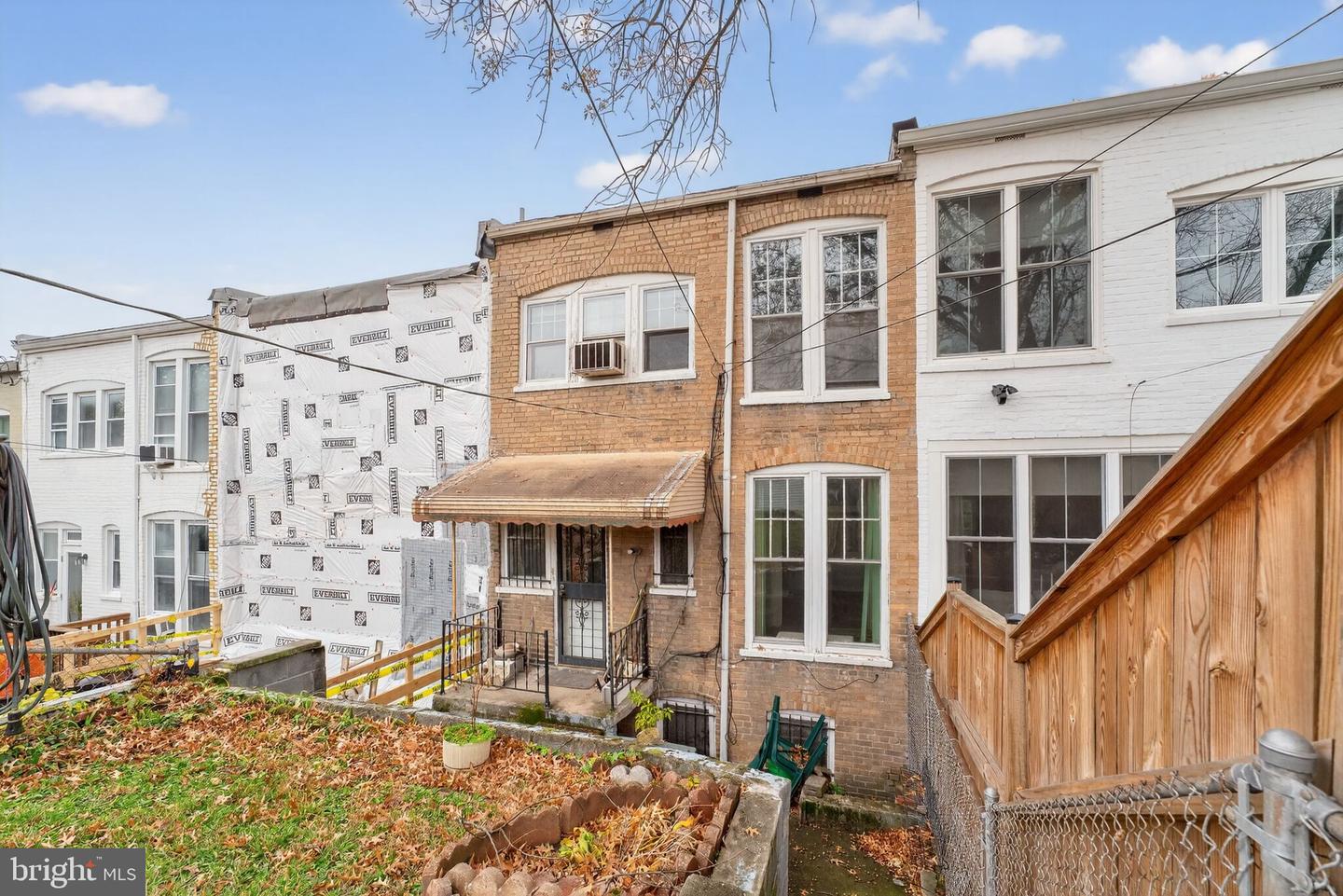 1424 TAYLOR ST NW, WASHINGTON, District Of Columbia 20011, 4 Bedrooms Bedrooms, ,2 BathroomsBathrooms,Residential,For sale,1424 TAYLOR ST NW,DCDC2232582 MLS # DCDC2232582 1424 TAYLOR ST NW, WASHINGTON, District Of Columbia 20011, 4 Bedrooms Bedrooms, ,2 BathroomsBathrooms,Residential,For sale,1424 TAYLOR ST NW,DCDC2232582 MLS # DCDC2232582