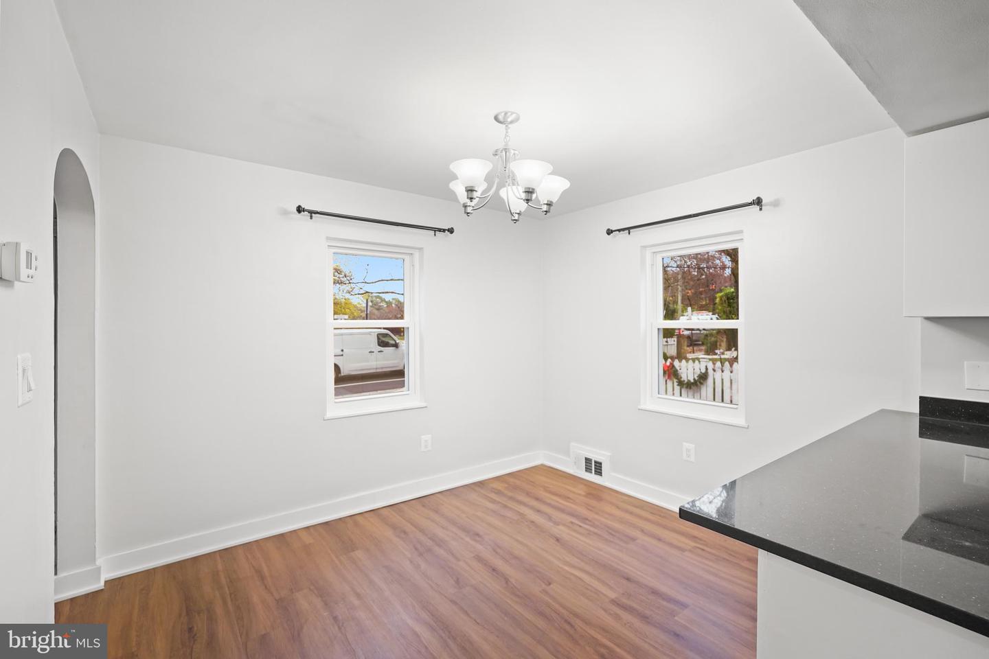 1008 N ROOSEVELT ST, ARLINGTON, Virginia 22205, 3 Bedrooms Bedrooms, ,2 BathroomsBathrooms,Residential,For sale,1008 N ROOSEVELT ST,VAAR2066282 MLS # VAAR2066282