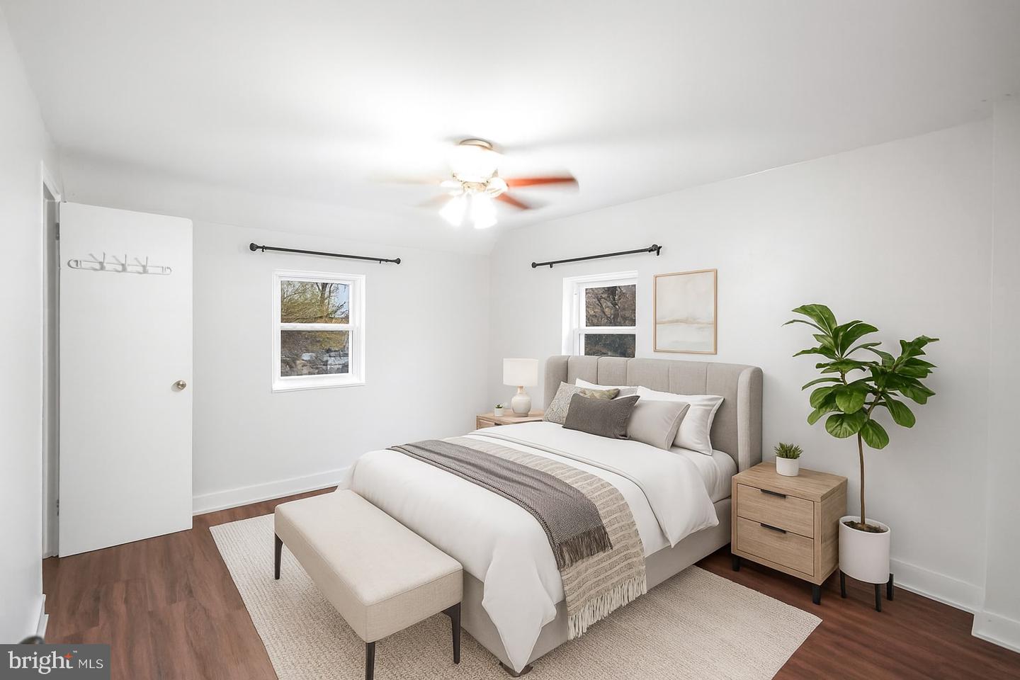 1008 N ROOSEVELT ST, ARLINGTON, Virginia 22205, 3 Bedrooms Bedrooms, ,2 BathroomsBathrooms,Residential,For sale,1008 N ROOSEVELT ST,VAAR2066282 MLS # VAAR2066282