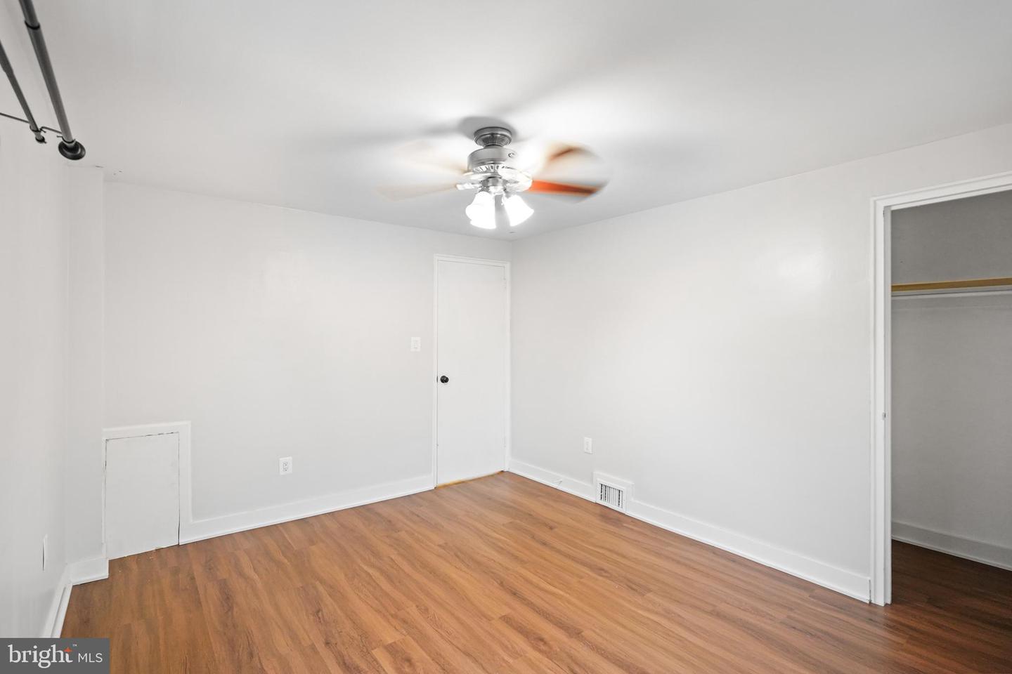 1008 N ROOSEVELT ST, ARLINGTON, Virginia 22205, 3 Bedrooms Bedrooms, ,2 BathroomsBathrooms,Residential,For sale,1008 N ROOSEVELT ST,VAAR2066282 MLS # VAAR2066282