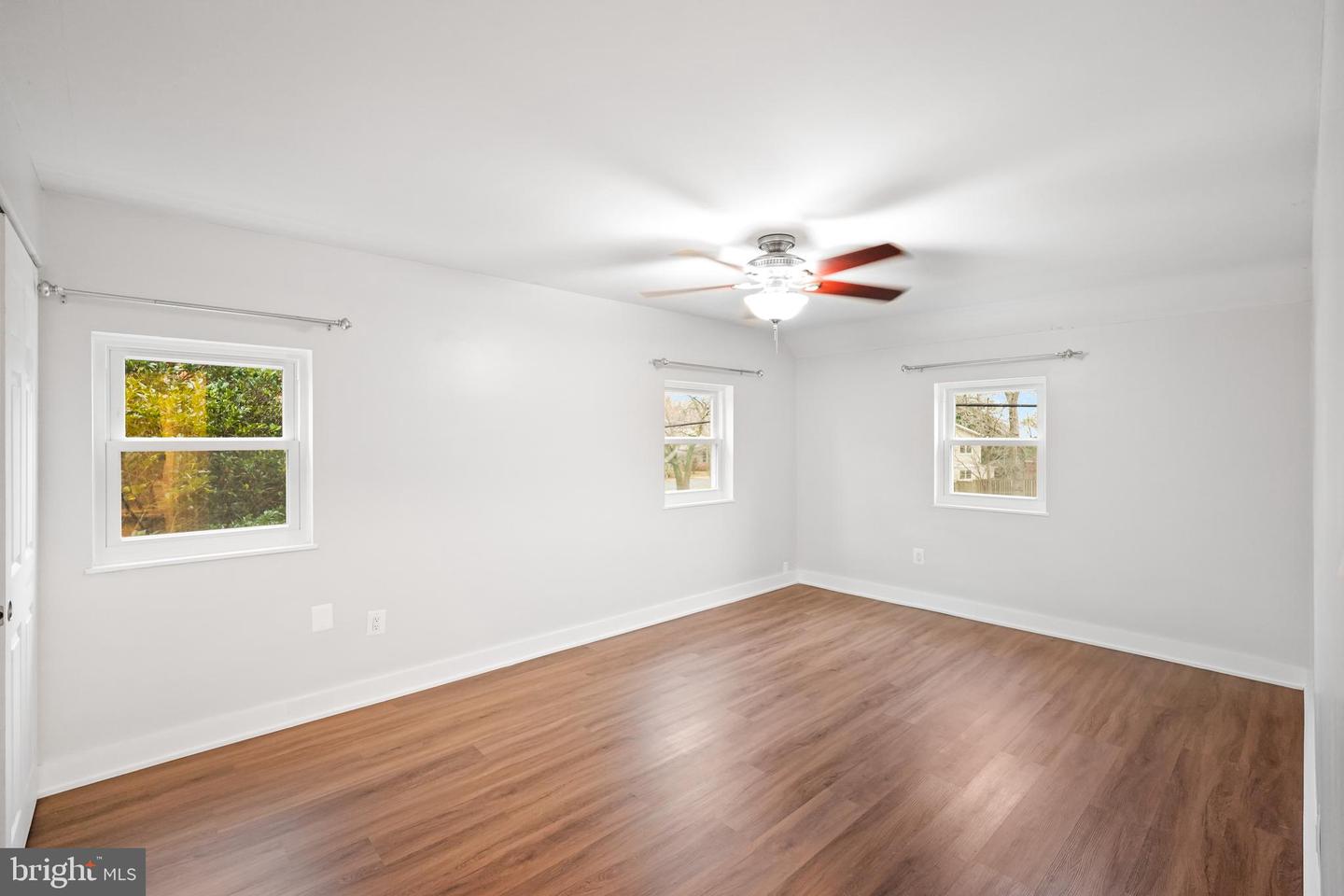 1008 N ROOSEVELT ST, ARLINGTON, Virginia 22205, 3 Bedrooms Bedrooms, ,2 BathroomsBathrooms,Residential,For sale,1008 N ROOSEVELT ST,VAAR2066282 MLS # VAAR2066282