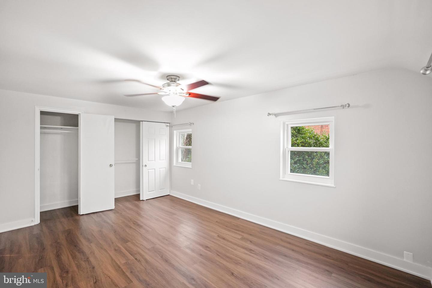 1008 N ROOSEVELT ST, ARLINGTON, Virginia 22205, 3 Bedrooms Bedrooms, ,2 BathroomsBathrooms,Residential,For sale,1008 N ROOSEVELT ST,VAAR2066282 MLS # VAAR2066282