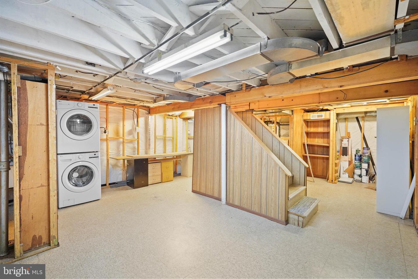 1008 N ROOSEVELT ST, ARLINGTON, Virginia 22205, 3 Bedrooms Bedrooms, ,2 BathroomsBathrooms,Residential,For sale,1008 N ROOSEVELT ST,VAAR2066282 MLS # VAAR2066282