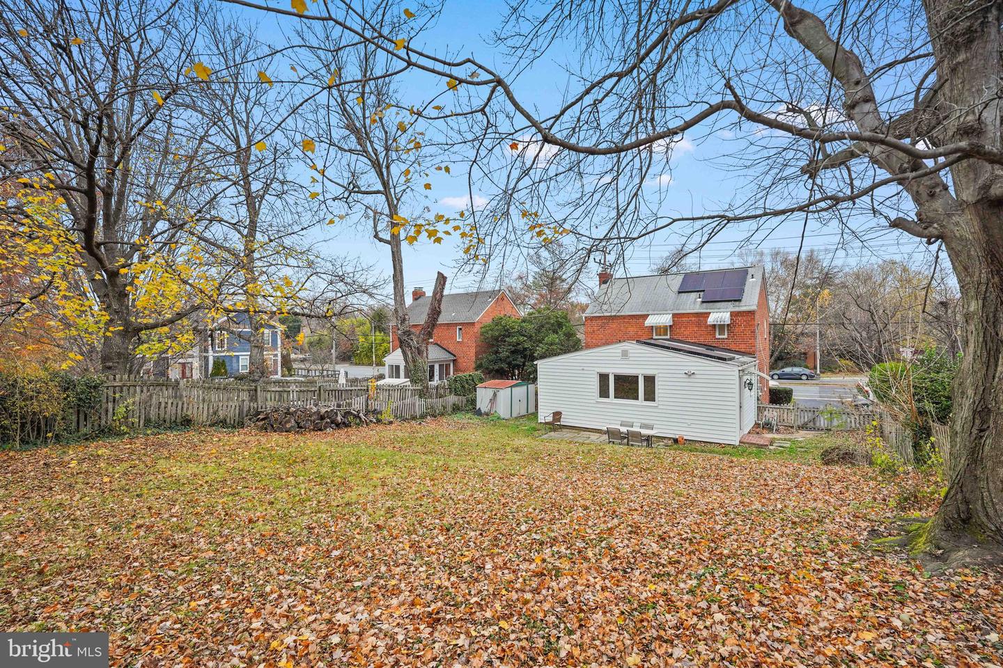 1008 N ROOSEVELT ST, ARLINGTON, Virginia 22205, 3 Bedrooms Bedrooms, ,2 BathroomsBathrooms,Residential,For sale,1008 N ROOSEVELT ST,VAAR2066282 MLS # VAAR2066282