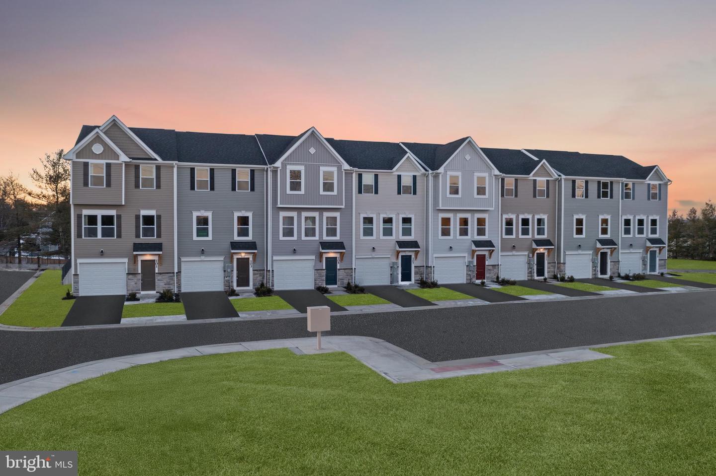 109 BOONE CT, WINCHESTER, Virginia 22602, 3 Bedrooms Bedrooms, ,2 BathroomsBathrooms,Residential,For sale,109 BOONE CT,VAFV2038142 MLS # VAFV2038142 109 BOONE CT, WINCHESTER, Virginia 22602, 3 Bedrooms Bedrooms, ,2 BathroomsBathrooms,Residential,For sale,109 BOONE CT,VAFV2038142 MLS # VAFV2038142