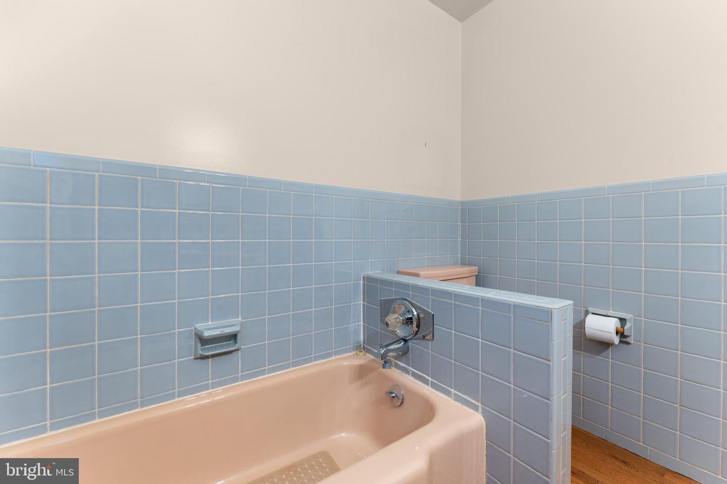 565 SOLGROVE RD, WARRENTON, Virginia 20186, 2 Bedrooms Bedrooms, ,1 BathroomBathrooms,Residential,For sale,565 SOLGROVE RD,VAFQ2019716 MLS # VAFQ2019716