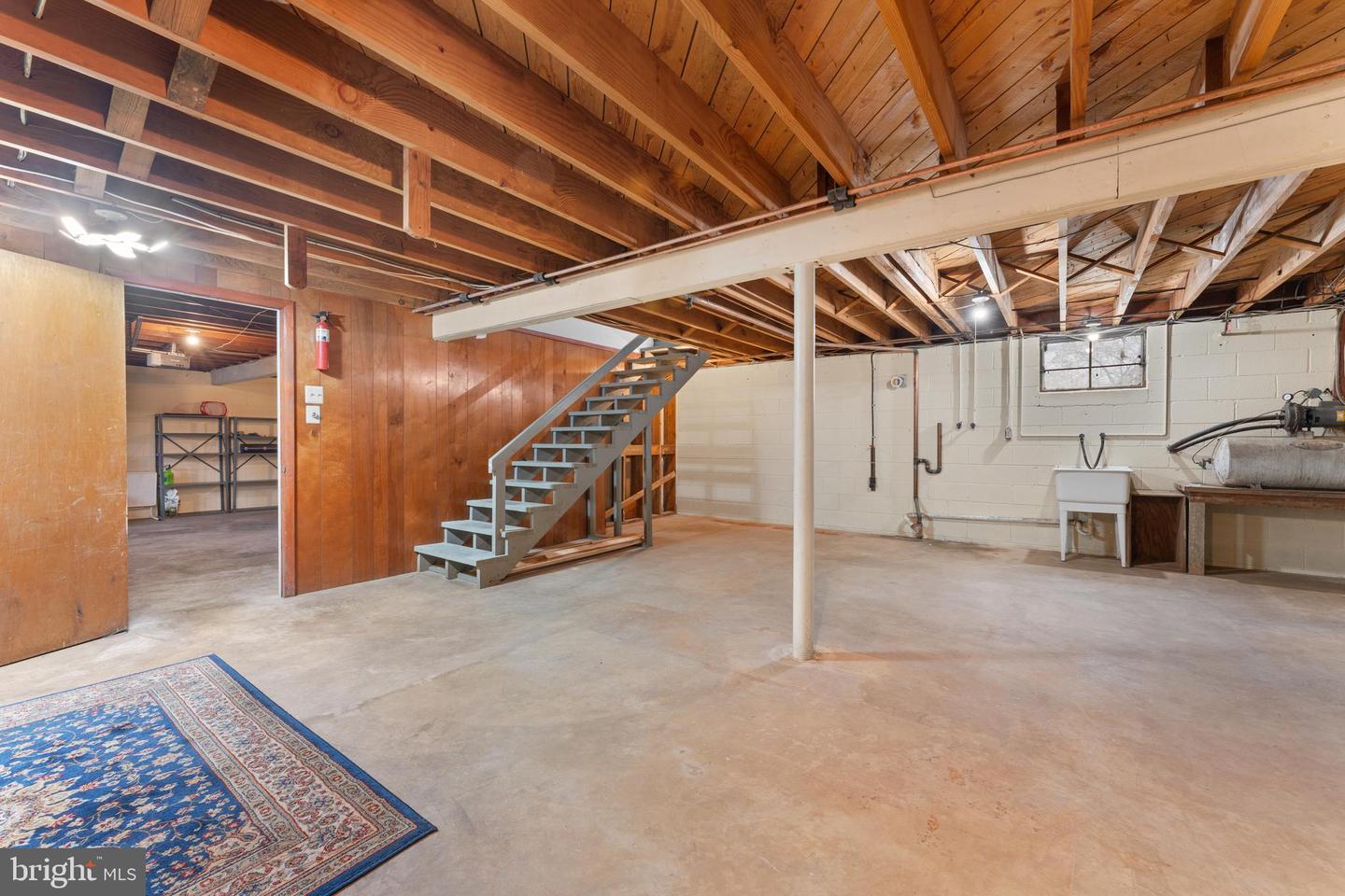 565 SOLGROVE RD, WARRENTON, Virginia 20186, 2 Bedrooms Bedrooms, ,1 BathroomBathrooms,Residential,For sale,565 SOLGROVE RD,VAFQ2019716 MLS # VAFQ2019716