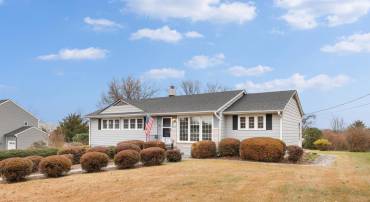 565 SOLGROVE RD, WARRENTON, Virginia 20186, 2 Bedrooms Bedrooms, ,1 BathroomBathrooms,Residential,For sale,565 SOLGROVE RD,VAFQ2019716 MLS # VAFQ2019716