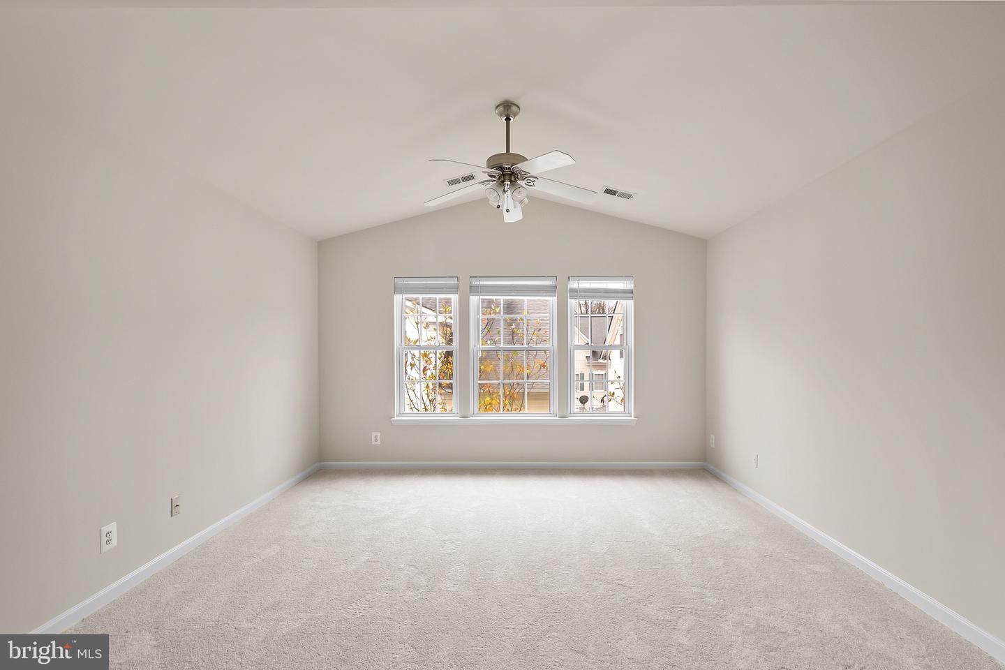 8934 MILFORD HAVEN CT #B, LORTON, Virginia 22079, 3 Bedrooms Bedrooms, ,2 BathroomsBathrooms,Residential,For sale,8934 MILFORD HAVEN CT #B,VAFX2279916 MLS # VAFX2279916