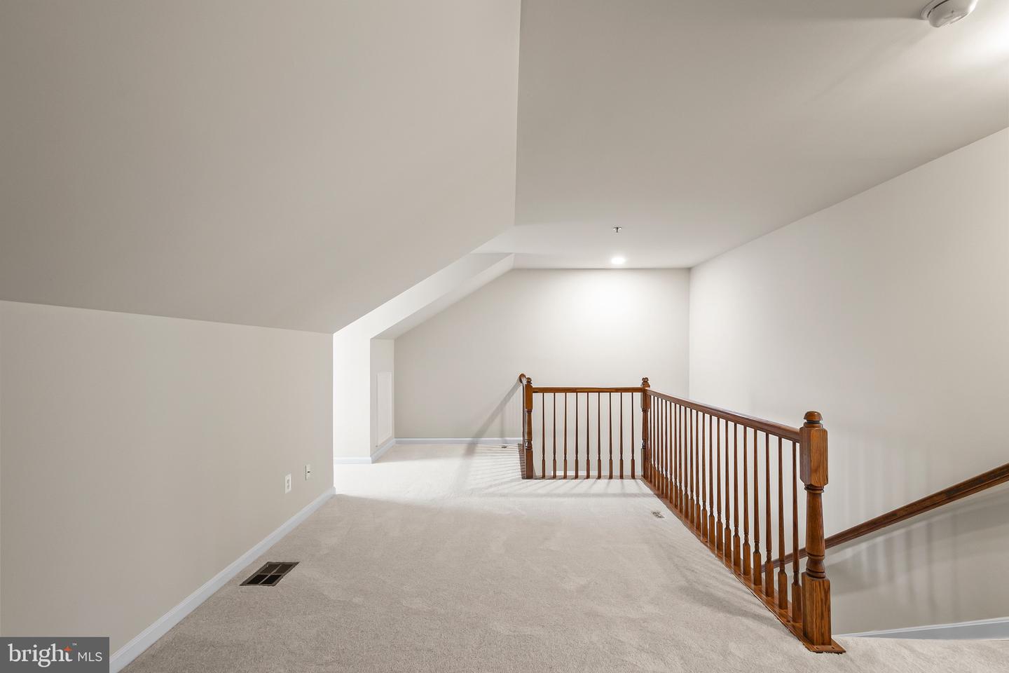 8934 MILFORD HAVEN CT #B, LORTON, Virginia 22079, 3 Bedrooms Bedrooms, ,2 BathroomsBathrooms,Residential,For sale,8934 MILFORD HAVEN CT #B,VAFX2279916 MLS # VAFX2279916