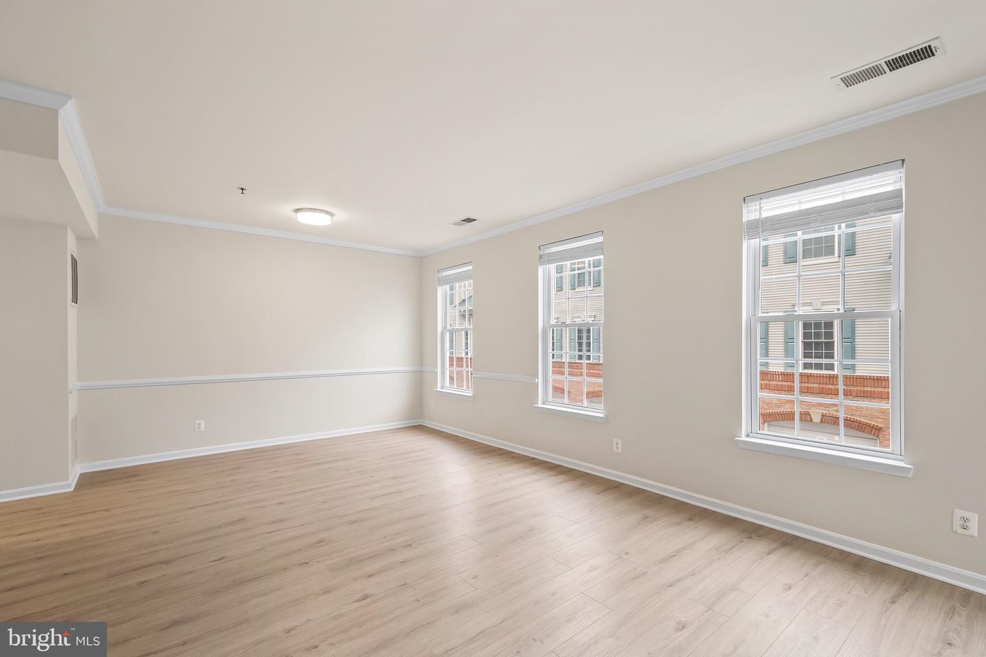 8934 MILFORD HAVEN CT #B, LORTON, Virginia 22079, 3 Bedrooms Bedrooms, ,2 BathroomsBathrooms,Residential,For sale,8934 MILFORD HAVEN CT #B,VAFX2279916 MLS # VAFX2279916