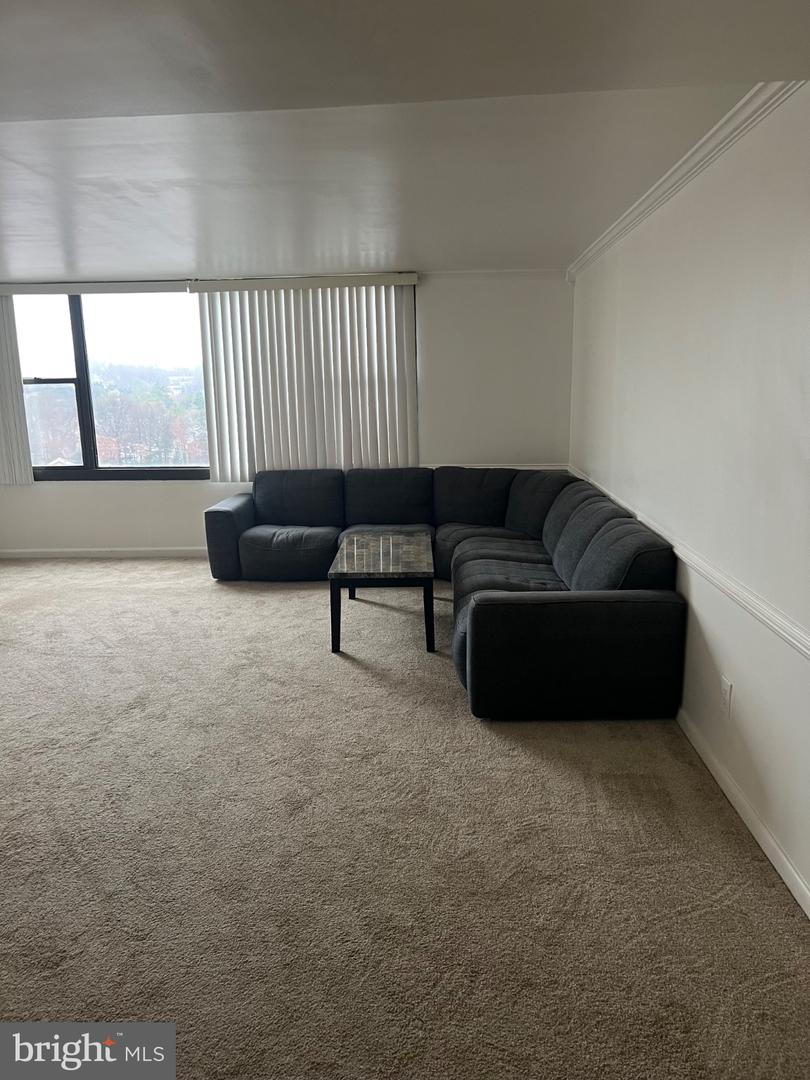 4600 DUKE ST #1423, ALEXANDRIA, Virginia 22304, 2 Bedrooms Bedrooms, 3 Rooms Rooms,1 BathroomBathrooms,Residential,For sale,4600 DUKE ST #1423,VAAX2051946 MLS # VAAX2051946