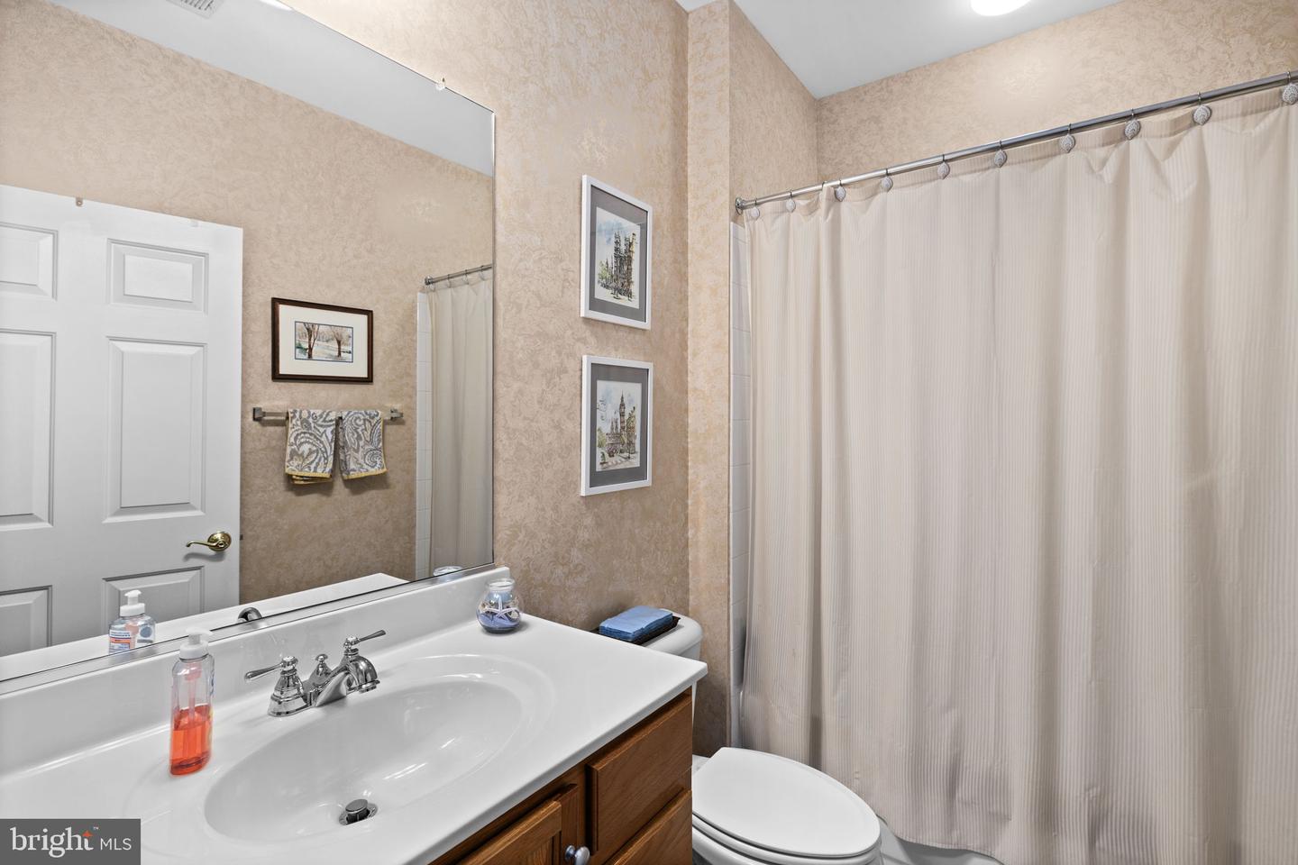 1022 MAUREEN DR, FREDERICKSBURG, Virginia 22401, 2 Bedrooms Bedrooms, ,2 BathroomsBathrooms,Residential,For sale,1022 MAUREEN DR,VAFB2009326 MLS # VAFB2009326