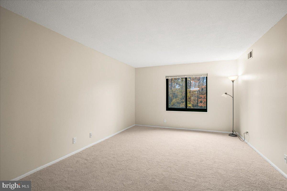 203 YOAKUM PKWY #519, ALEXANDRIA, Virginia 22304, 2 Bedrooms Bedrooms, ,2 BathroomsBathrooms,Residential,For sale,203 YOAKUM PKWY #519,VAAX2051950 MLS # VAAX2051950