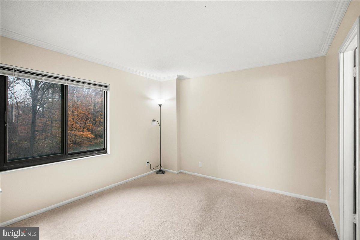 203 YOAKUM PKWY #519, ALEXANDRIA, Virginia 22304, 2 Bedrooms Bedrooms, ,2 BathroomsBathrooms,Residential,For sale,203 YOAKUM PKWY #519,VAAX2051950 MLS # VAAX2051950