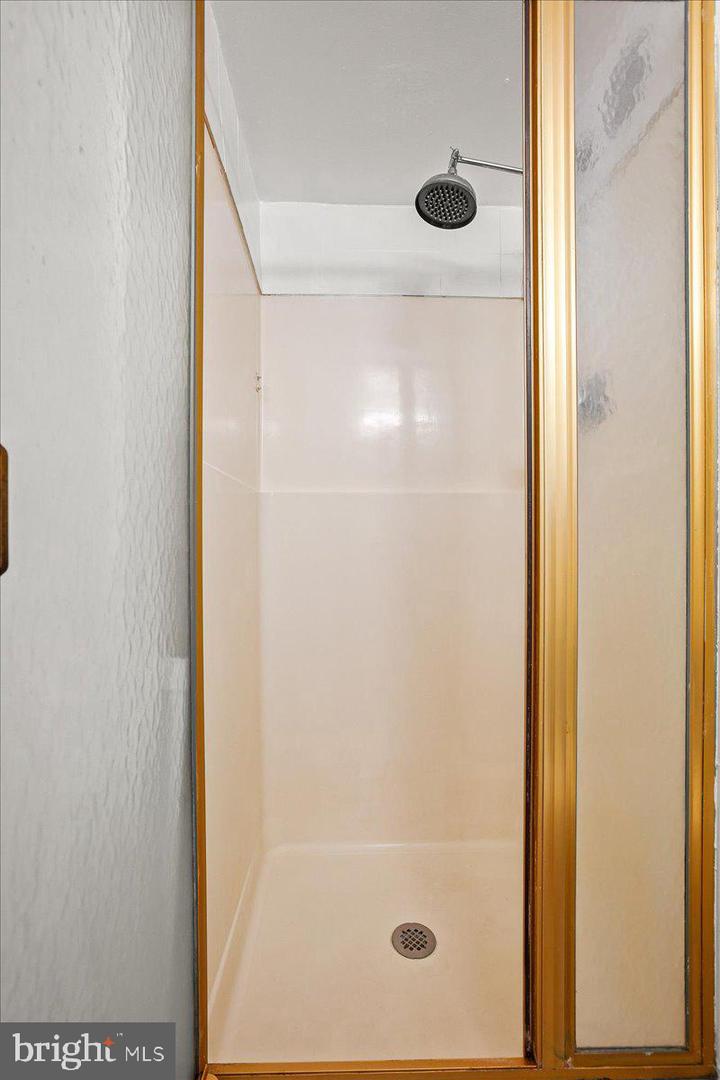 203 YOAKUM PKWY #519, ALEXANDRIA, Virginia 22304, 2 Bedrooms Bedrooms, ,2 BathroomsBathrooms,Residential,For sale,203 YOAKUM PKWY #519,VAAX2051950 MLS # VAAX2051950