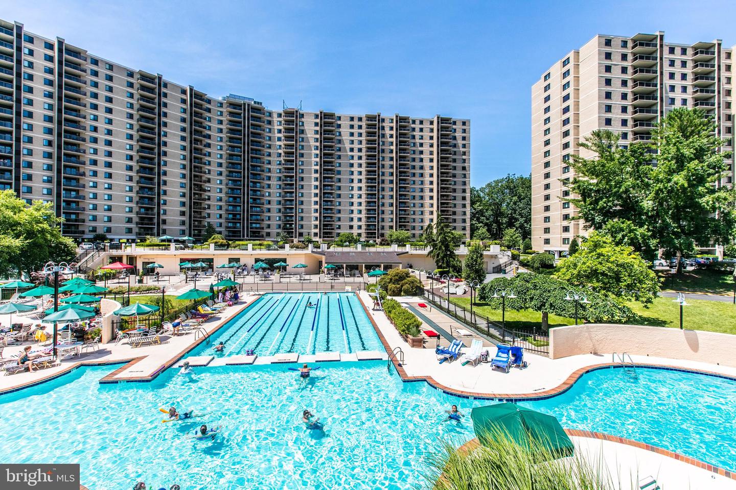 203 YOAKUM PKWY #519, ALEXANDRIA, Virginia 22304, 2 Bedrooms Bedrooms, ,2 BathroomsBathrooms,Residential,For sale,203 YOAKUM PKWY #519,VAAX2051950 MLS # VAAX2051950