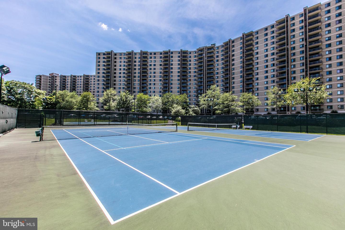 203 YOAKUM PKWY #519, ALEXANDRIA, Virginia 22304, 2 Bedrooms Bedrooms, ,2 BathroomsBathrooms,Residential,For sale,203 YOAKUM PKWY #519,VAAX2051950 MLS # VAAX2051950