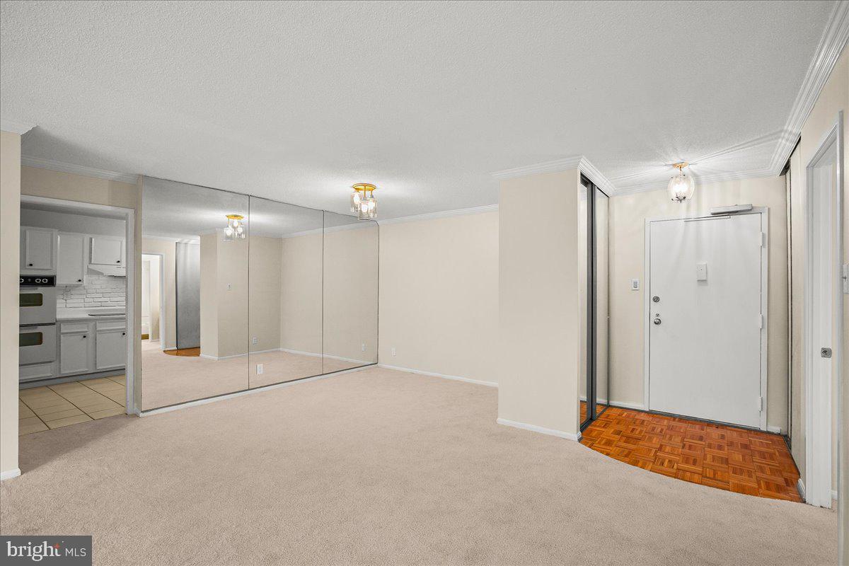 203 YOAKUM PKWY #519, ALEXANDRIA, Virginia 22304, 2 Bedrooms Bedrooms, ,2 BathroomsBathrooms,Residential,For sale,203 YOAKUM PKWY #519,VAAX2051950 MLS # VAAX2051950