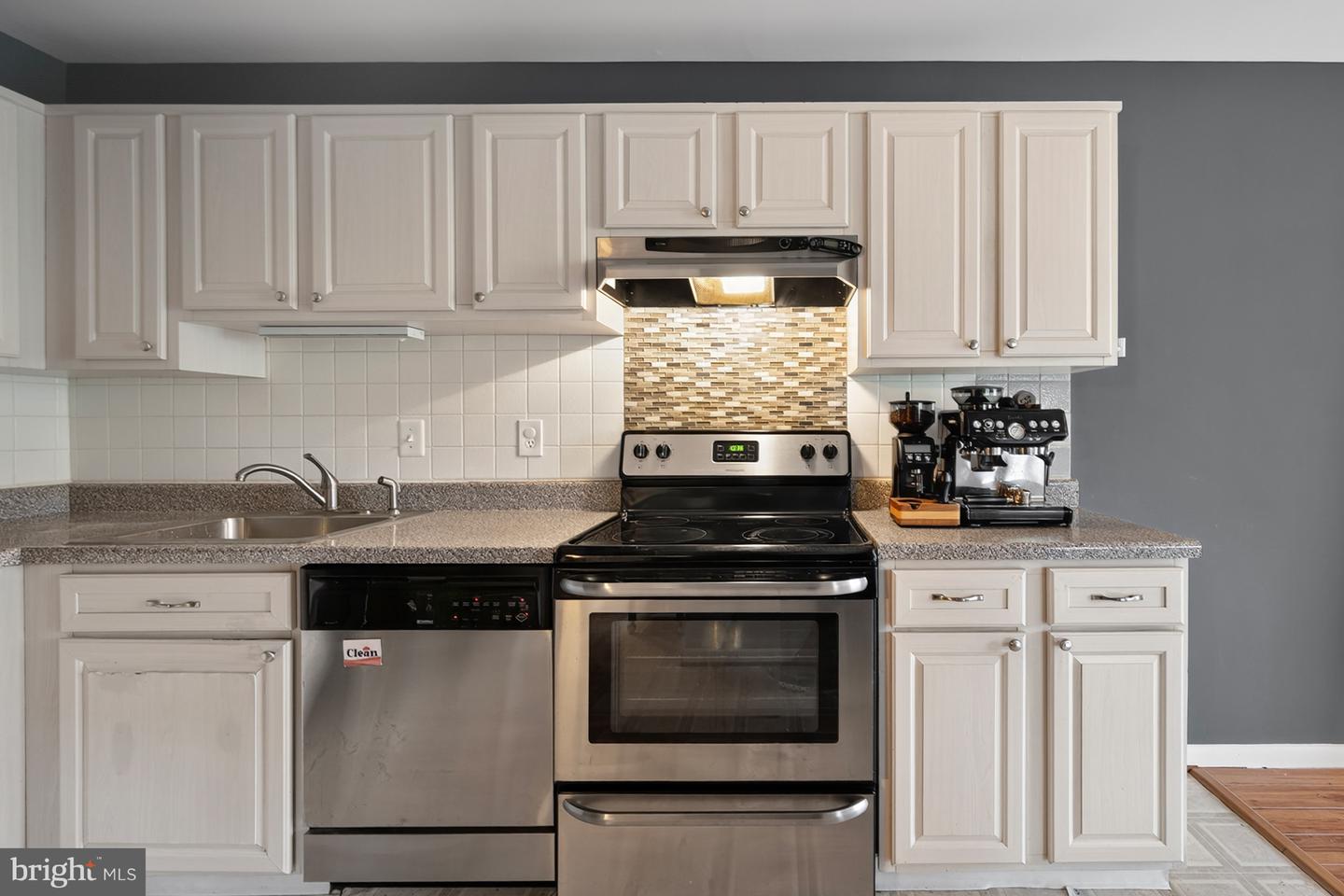 5602 SUMMER OAK WAY, BURKE, Virginia 22015, 2 Bedrooms Bedrooms, 9 Rooms Rooms,1 BathroomBathrooms,Residential,For sale,5602 SUMMER OAK WAY,VAFX2279984 MLS # VAFX2279984 5602 SUMMER OAK WAY, BURKE, Virginia 22015, 2 Bedrooms Bedrooms, 9 Rooms Rooms,1 BathroomBathrooms,Residential,For sale,5602 SUMMER OAK WAY,VAFX2279984 MLS # VAFX2279984