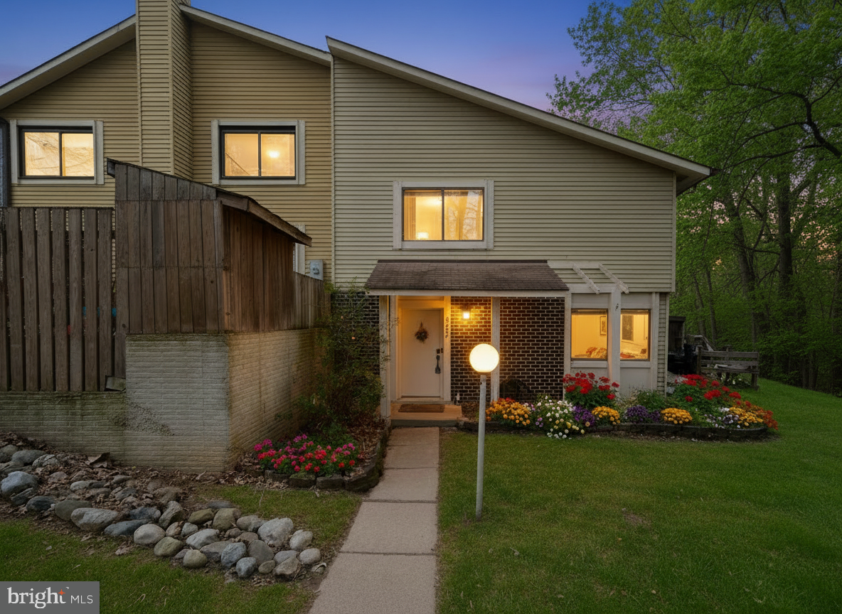 5602 SUMMER OAK WAY, BURKE, Virginia 22015, 2 Bedrooms Bedrooms, 9 Rooms Rooms,1 BathroomBathrooms,Residential,For sale,5602 SUMMER OAK WAY,VAFX2279984 MLS # VAFX2279984 5602 SUMMER OAK WAY, BURKE, Virginia 22015, 2 Bedrooms Bedrooms, 9 Rooms Rooms,1 BathroomBathrooms,Residential,For sale,5602 SUMMER OAK WAY,VAFX2279984 MLS # VAFX2279984