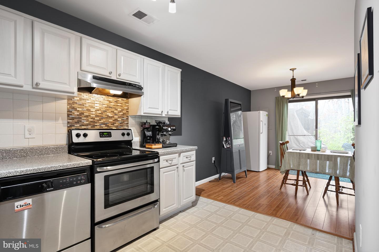 5602 SUMMER OAK WAY, BURKE, Virginia 22015, 2 Bedrooms Bedrooms, 9 Rooms Rooms,1 BathroomBathrooms,Residential,For sale,5602 SUMMER OAK WAY,VAFX2279984 MLS # VAFX2279984 5602 SUMMER OAK WAY, BURKE, Virginia 22015, 2 Bedrooms Bedrooms, 9 Rooms Rooms,1 BathroomBathrooms,Residential,For sale,5602 SUMMER OAK WAY,VAFX2279984 MLS # VAFX2279984